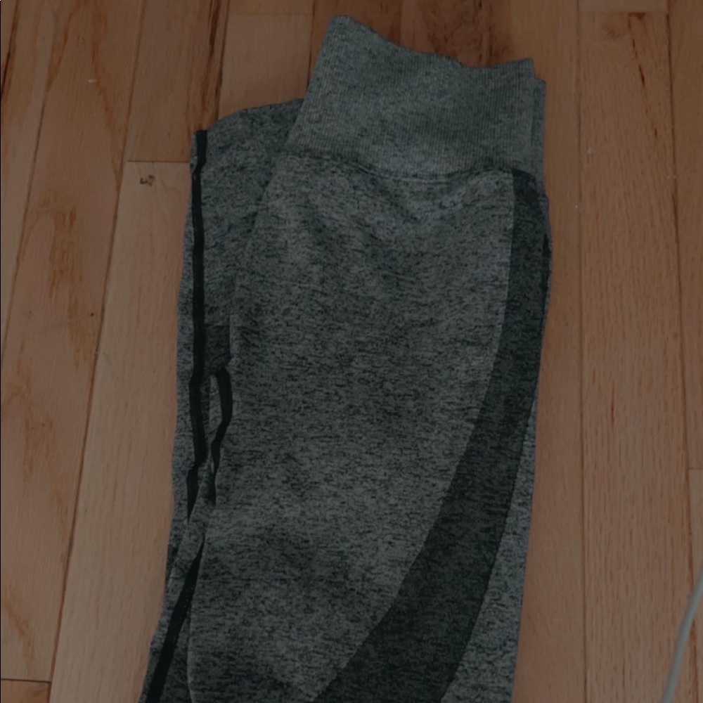 Victoria secret leggings never worn